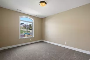 1350 Kays Creek Dr, Layton, UT 84040 - Photo 28