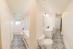 610 S 800 E, Centerville, UT 84014 - Photo 16