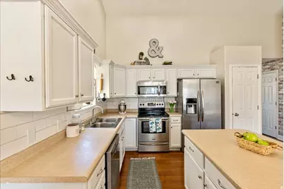 6657 W Haven Maple Dr, West Jordan, UT 84081 - Photo 16