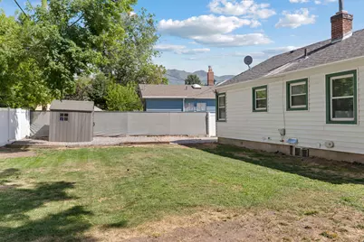 802 S Brookside Dr E, Springville, UT 84663 - Photo 28