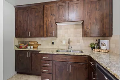 802 S Brookside Dr E, Springville, UT 84663 - Photo 10