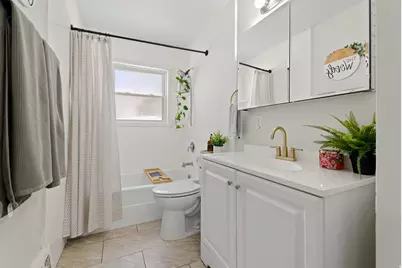 802 S Brookside Dr E, Springville, UT 84663 - Photo 14