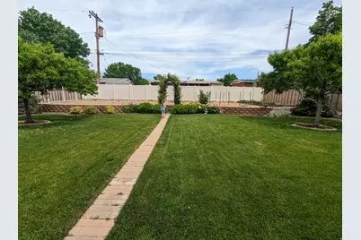 2088 N 450 W, Sunset, UT 84015 - Photo 30