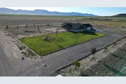 10886 W 9300 S #3, Centerfield, UT 84622 - Photo 2