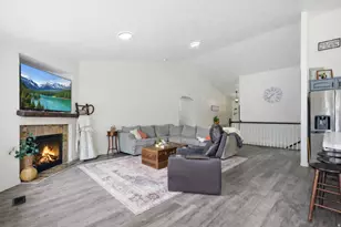 8262 S Pin Oak Dr, West Jordan, UT 84081 - Photo 4