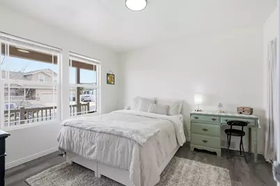 8262 S Pin Oak Dr, West Jordan, UT 84081 - Photo 12