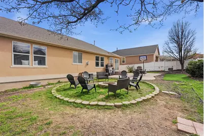 8262 S Pin Oak Dr, West Jordan, UT 84081 - Photo 18