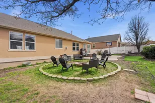 8262 S Pin Oak Dr, West Jordan, UT 84081 - Photo 18