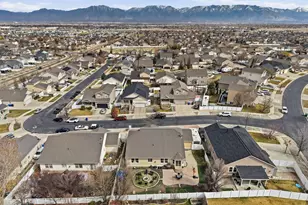 8262 S Pin Oak Dr, West Jordan, UT 84081 - Photo 24