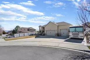5969 W Heavy Cloud Circle, Herriman, UT 84096 - Photo 4