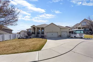 5969 W Heavy Cloud Circle, Herriman, UT 84096 - Photo 2