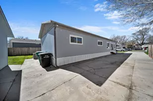 7107 S 1245 W, West Jordan, UT 84084 - Photo 30