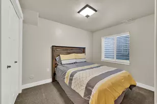 2487 W Harmony Dr, Layton, UT 84041 - Photo 28