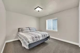 2487 W Harmony Dr, Layton, UT 84041 - Photo 26