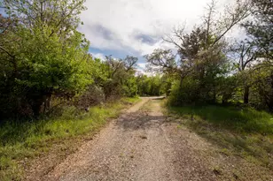 2614 E Providence Ct, Holladay, UT 84121 - Photo 6