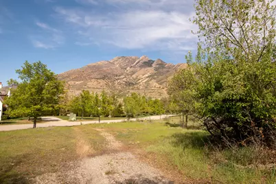2614 E Providence Ct #1, Holladay, UT 84121 - Photo 4