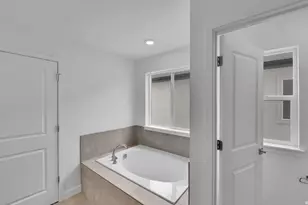 12737 S Glacier Trail Ln, Herriman, UT 84096 - Photo 10