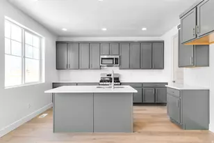 6719 N Desert Crk, Eagle Mountain, UT 84005 - Photo 12