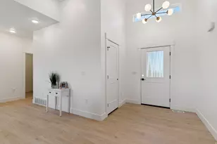 5777 W 4100 S, Hooper, UT 84315 - Photo 2