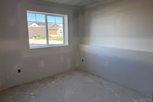 5777 W 4100 S, Hooper, UT 84315 - Photo 34