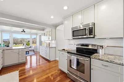 2551 E Sundown Ave, Cottonwood Heights, UT 84121 - Photo 18