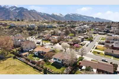 2551 E Sundown Ave, Cottonwood Heights, UT 84121 - Photo 42