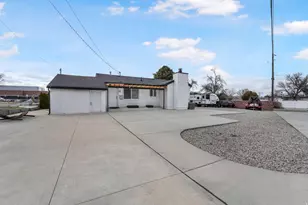 5769 S Hillside Dr, Murray, UT 84107 - Photo 6