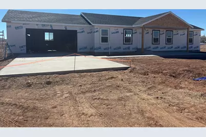 130 E Pole Line Rd #2, Roosevelt, UT 84066 - Photo 2