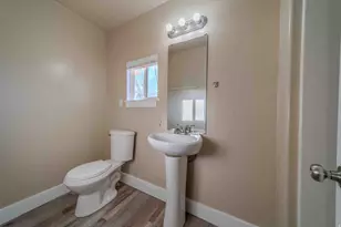 377 W 200 N, Roosevelt, UT 84066 - Photo 12