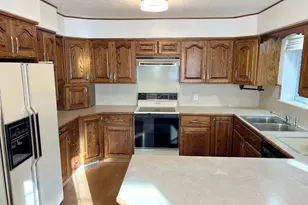 7700 S 1530 W, West Jordan, UT 84084 - Photo 8