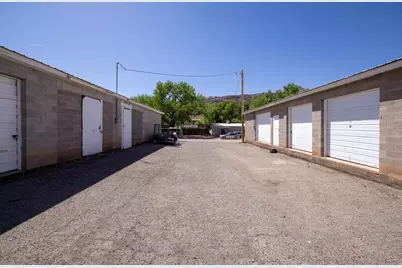 67 S 100 W, Moab, UT 84532 - Photo 8