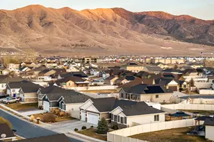 1070 E Hunter Ln, Eagle Mountain, UT 84005 - Photo 40