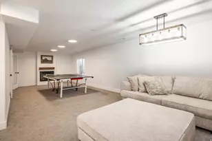 1070 E Hunter Ln, Eagle Mountain, UT 84005 - Photo 24