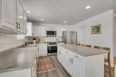 15065 S Honor Dr W, Bluffdale, UT 84065 - Photo 12