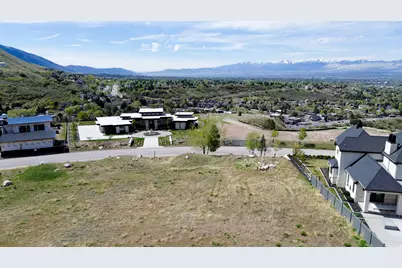 3983 E Canyon Estate Dr #31, Cottonwood Heights, UT 84121 - Photo 10