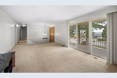 994 Deborah Dr, Bountiful, UT 84010 - Photo 4