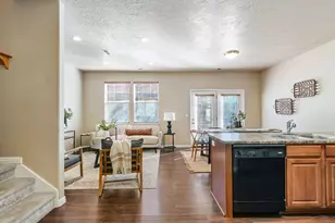 1473 W 190 N, Pleasant Grove, UT 84062 - Photo 2