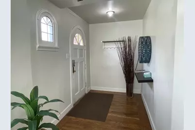 612 E 300 S, Salt Lake City, UT 84102 - Photo 2