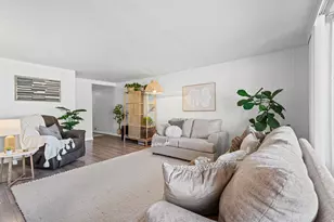 87 W 300 N, Salt Lake City, UT 84103 - Photo 2