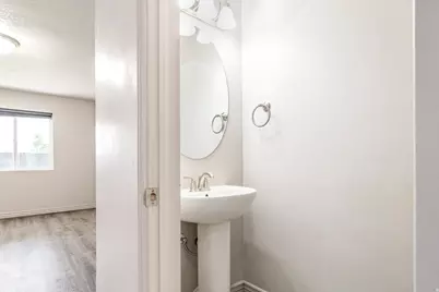 690 N 1775 W, West Point, UT 84015 - Photo 22