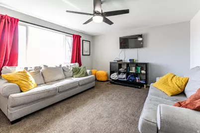 220 W 590 N, Layton, UT 84041 - Photo 4