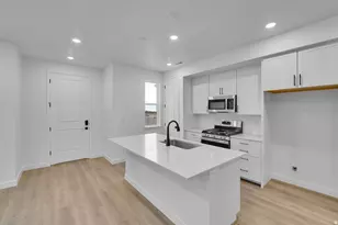 12692 S Glacier Trail Ln, Herriman, UT 84096 - Photo 4