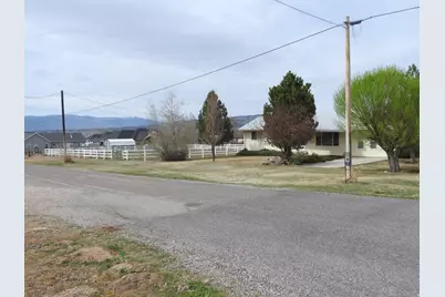 591 E 300 S, Mount Pleasant, UT 84647 - Photo 1