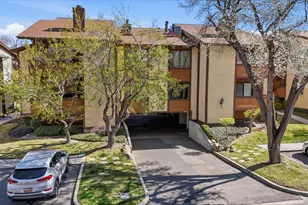 6887 S Countrywood Circle, Cottonwood Heights, UT 84047 - Photo 16