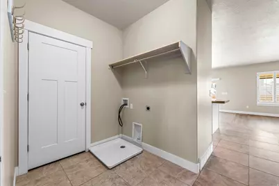 1587 W 430 N, Lindon, UT 84042 - Photo 16