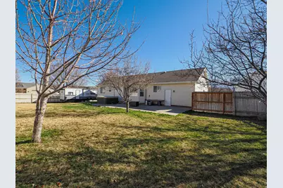 13830 S Little Water Peak Dr, Riverton, UT 84096 - Photo 4