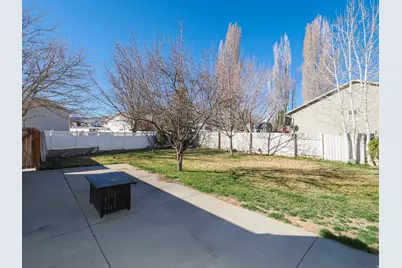 13830 S Little Water Peak Dr, Riverton, UT 84096 - Photo 8
