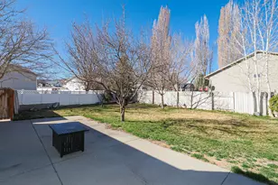 13830 S Little Water Peak Dr, Riverton, UT 84096 - Photo 8