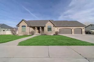 85 S Constitution Dr, Roosevelt, UT 84066 - Photo 1