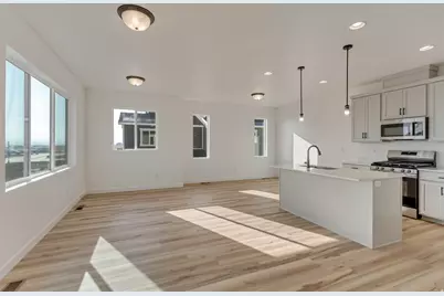 1102 W 1580 N #172, Salem, UT 84653 - Photo 2